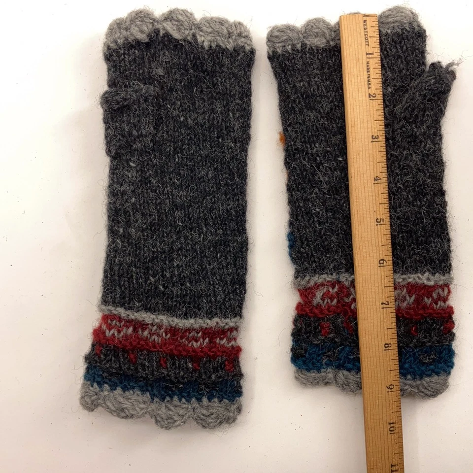 Rising Tide Mitón Sin Dedos Gris Lana Tejido Diseño Flor Tejido en Nepal Foto 4 de 4