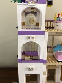 LEGO Friends: 100% Heartlake Grand Hotel (41101) -  w/ instructions.