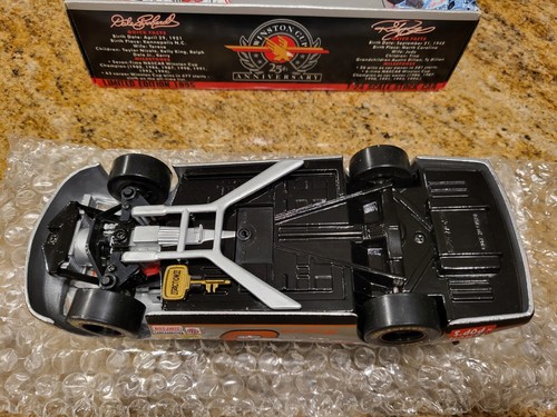 1995 Action Dale Earnhardt GM Goodwrench Silver Select BWB 1/24 - Picture 7 of 7