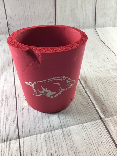 Arkansas Razorbacks Vintage Foam Can Coozie NCAA NEW - Imagen 4 de 8