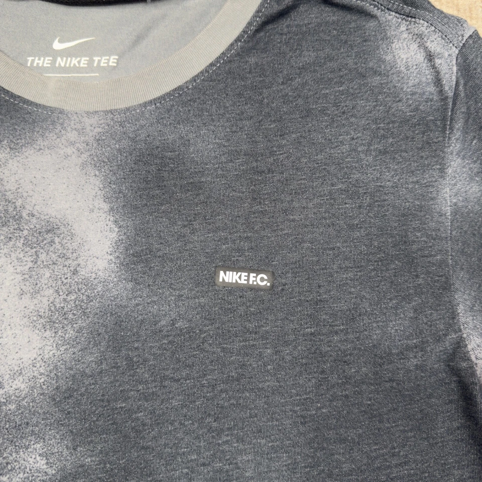 Футболка мужская Nike размер M серая футбольный клуб футбол короткий рукав производительность - Изображение 3 из 4