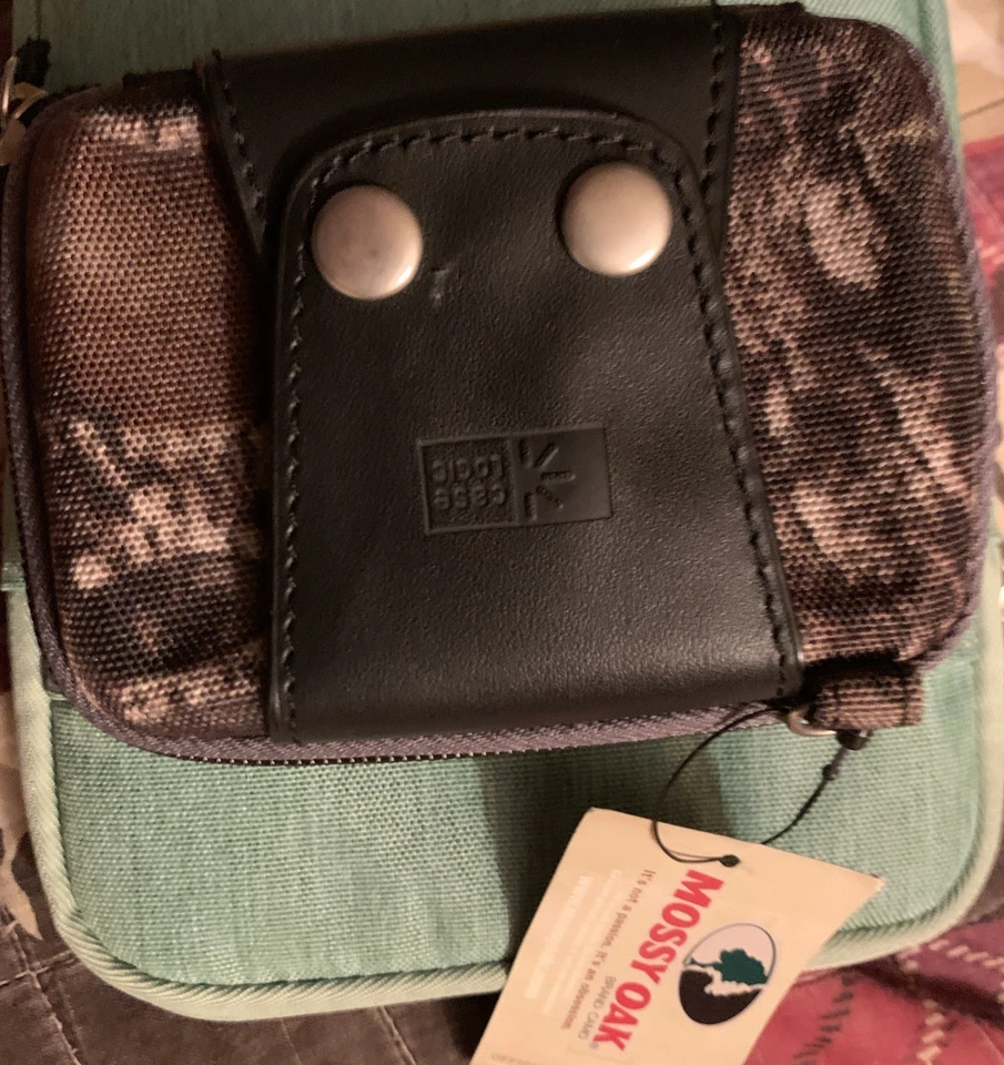 Mossy Oak Case Logic Camo Small Carry Case Digital Camera GoPro, Belt Loop - Image 4 of 4