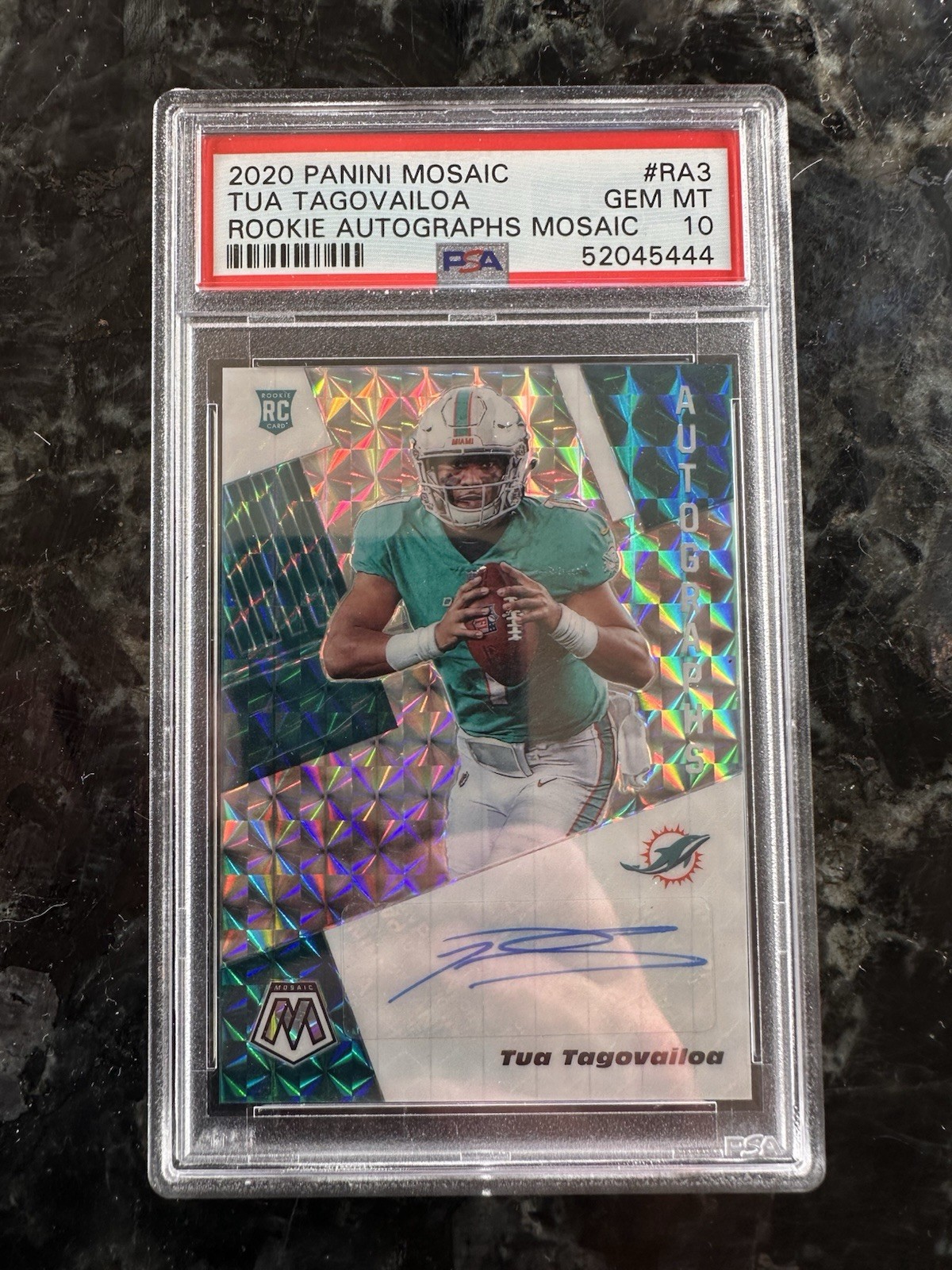 2020 Panini Mosaic Rookie Auto #RA3 TUA TAGOVAILOA Rookie RC PSA 10