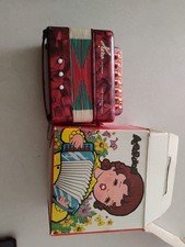 Vintage HERO Accordion Shanghai, China UC 102 Red With Box