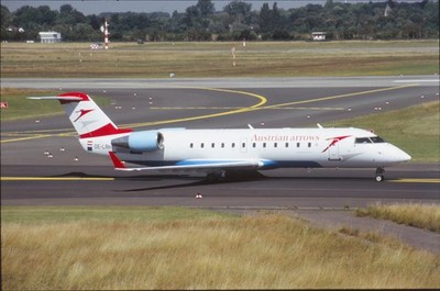 Dia OE-LRH Bombardier CRJ-100LR Austrian arrows Flugzeug 35mm ungerahmt O183-6-5