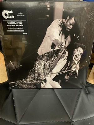 JAMES BROWN Live At Home With His Bad Self 2LP SEALED . Crease To Cover. See Pic