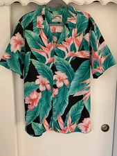 VTG Paradise Found Honolulu, Hawaii Men’s Button Down Short Sleeve Shirt Size M
