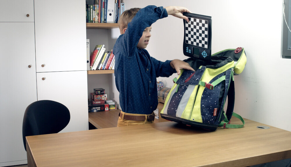 Thumbnail - Europe Chess Master 8-in-1 Schachcomputer