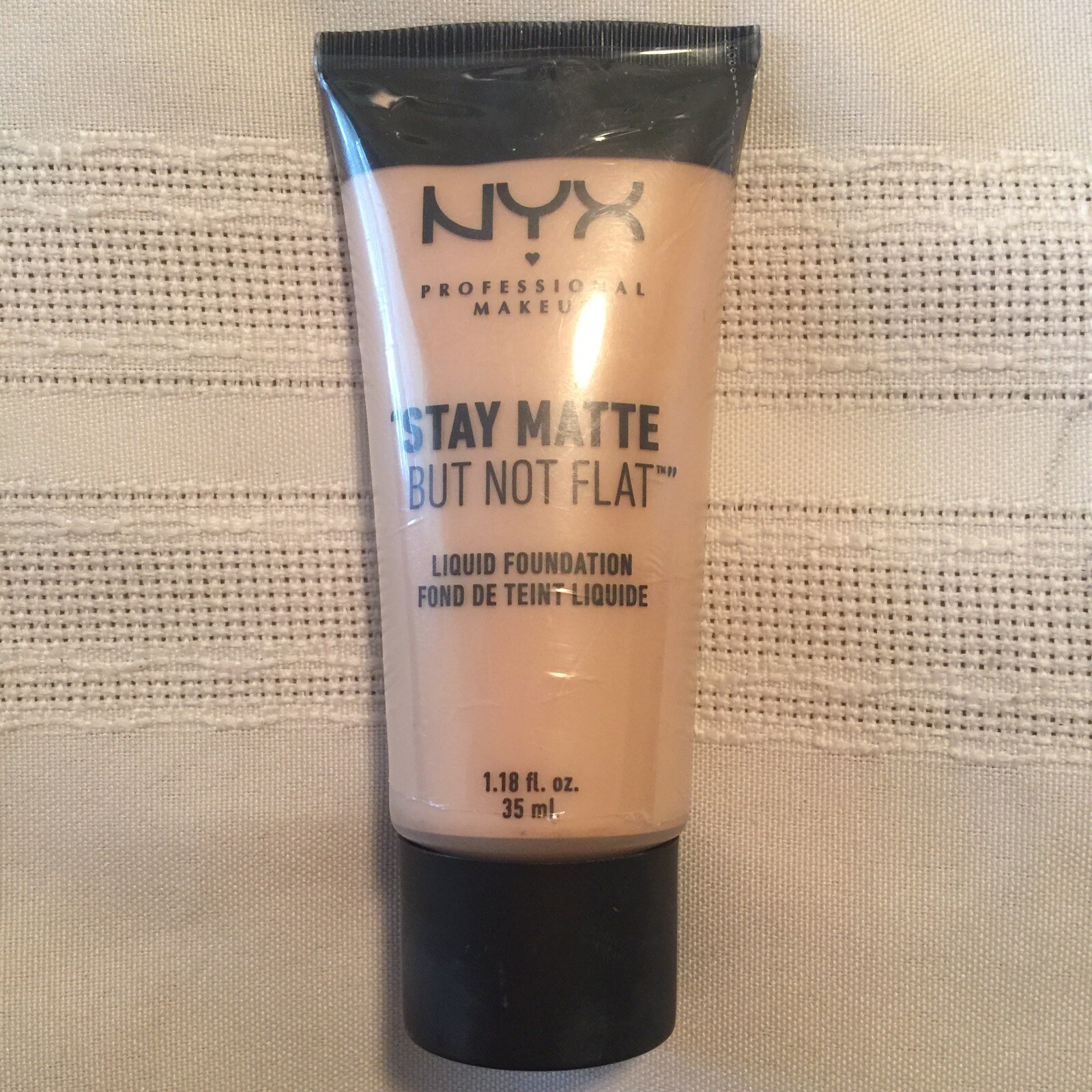 nyx stay matte liquid foundation