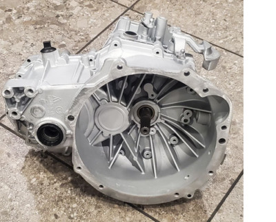 DODGE CALIBER JEEP PATRIOT COMPASS  5 SPEED MANUAL TRANSMISSION 2.0 2.4 2WD T355