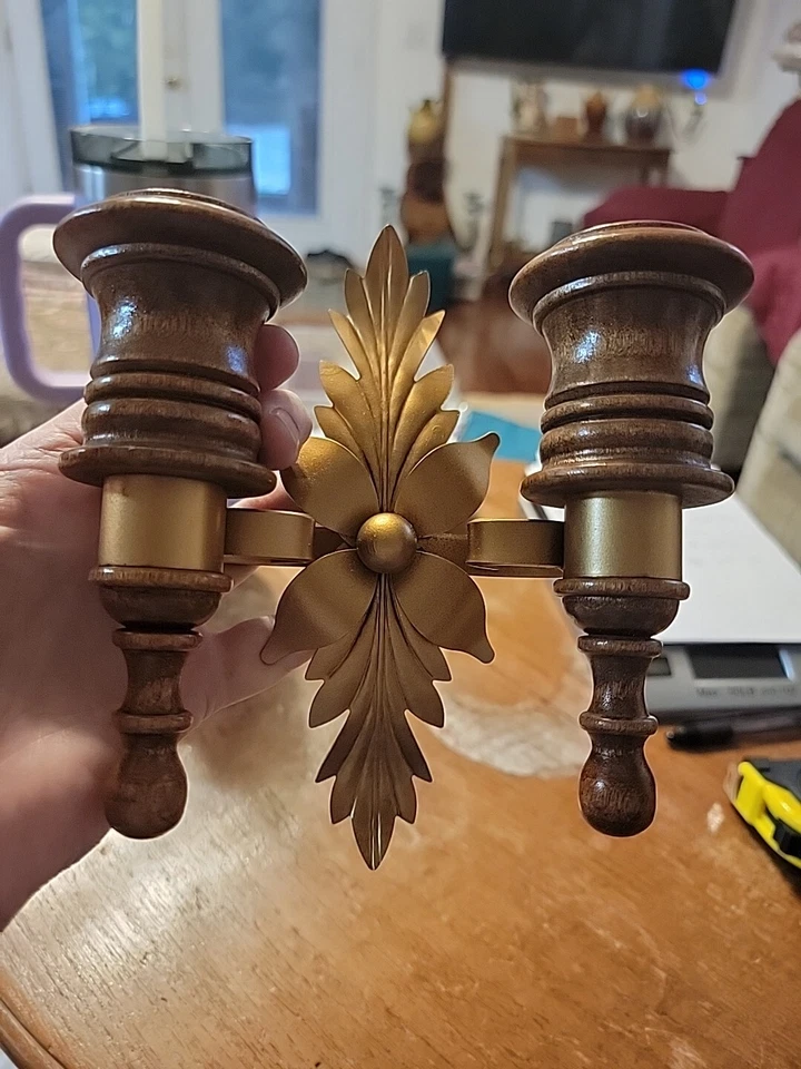 Vintage Wood and Gold Tone Metal Wall Sconce Candle Holder Home Decor Floral 7" - Image 2 of 4
