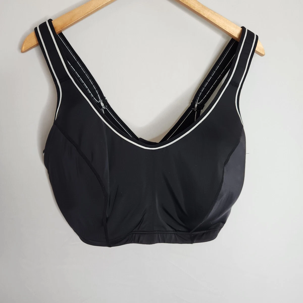 LIVI Active Bra Womens Size 42H Black Underwire Black Sportsbra With Wire