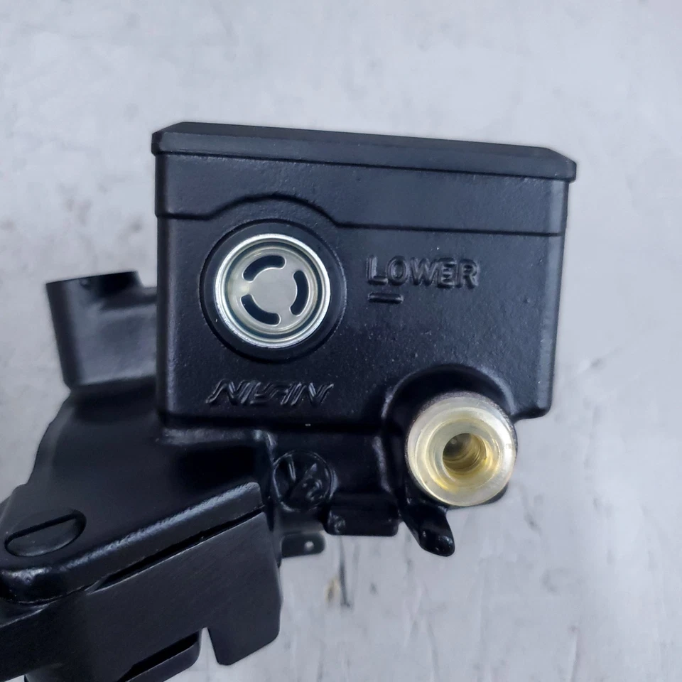 Cilindro maestro de freno delantero original Buell M2 Cyclone 1998-1999 41763-98Y N0200.F Foto 3 de 4