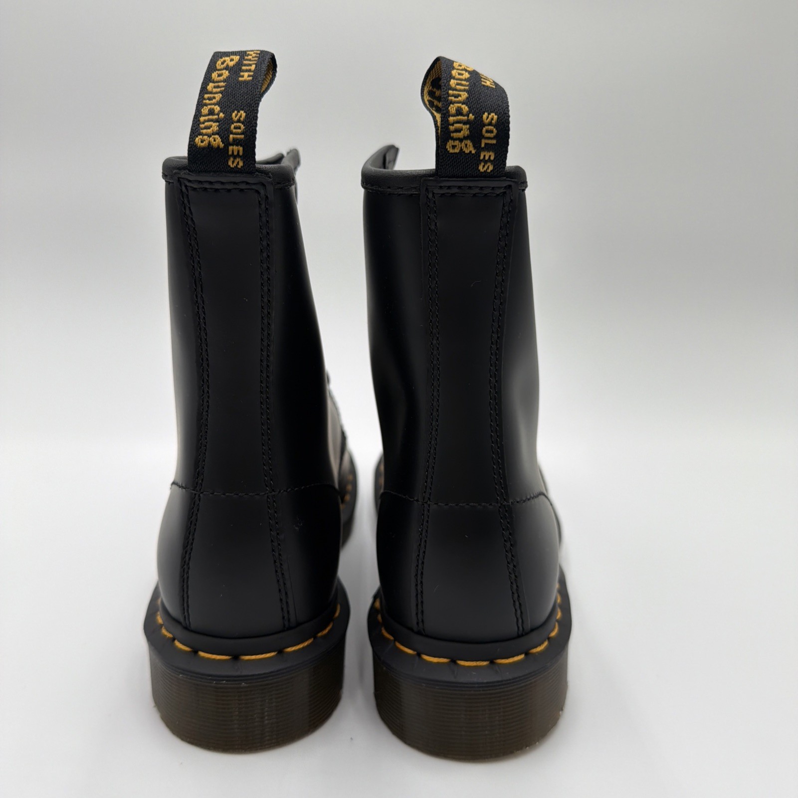 NWOB Dr Martens Original 1460 Smooth Leather Lace Up Boots Women’s Sz 6 thumbnail 2