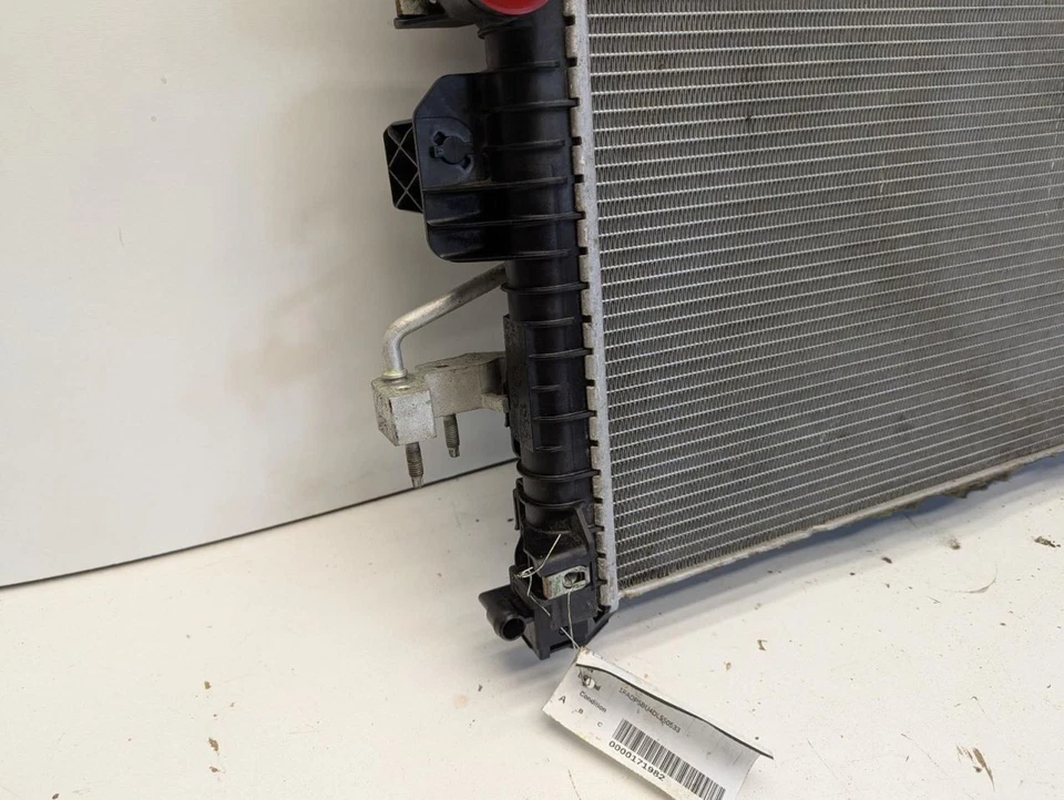 Radiador compatible con 13-18 C-MAX 782695 Foto 2 de 4