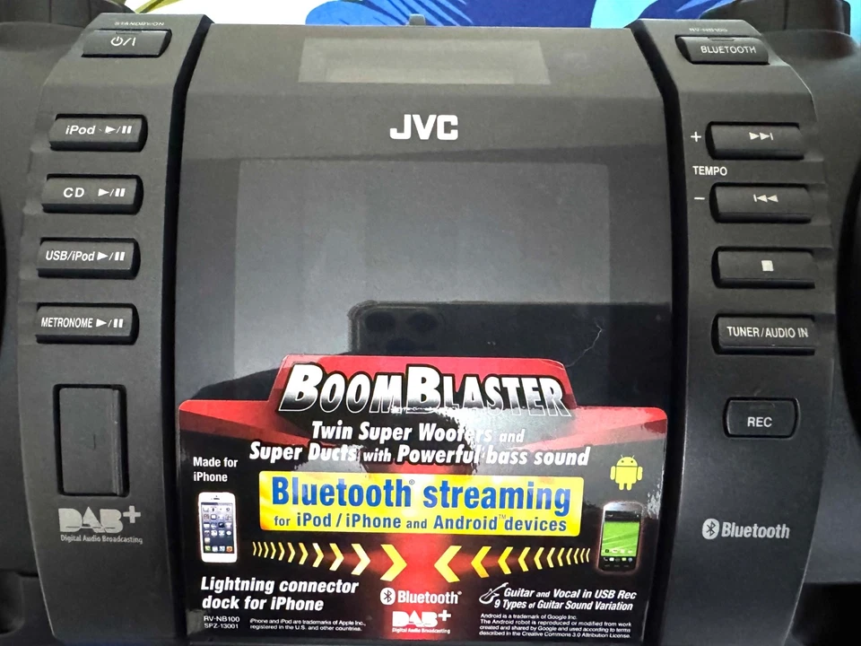 JVC RV-NB100B Boomblaster, DAB+, Bluetooth, CD, USB. Funktioniert, ungeprüft auf DAB. - Bild 2 von 4