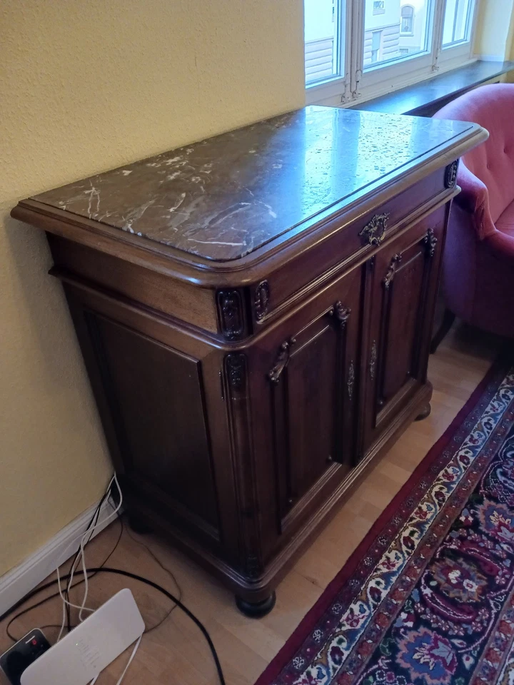 Antike Kommode mit massiver Marmorplatte - Bild 4 von 4