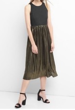 🌟 GAP Black Metallic Pleated Maxi Dress – Size 4 – Holiday Party / Evening Gown