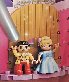 LEGO Cinderella's Castle DUPLO Disney Princess-- Set is Missing The Prince    K