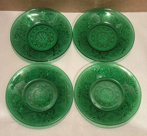 4 Vintage Indiana Sandwich Glass Green Custard Butter Pat Condiment Side Plates