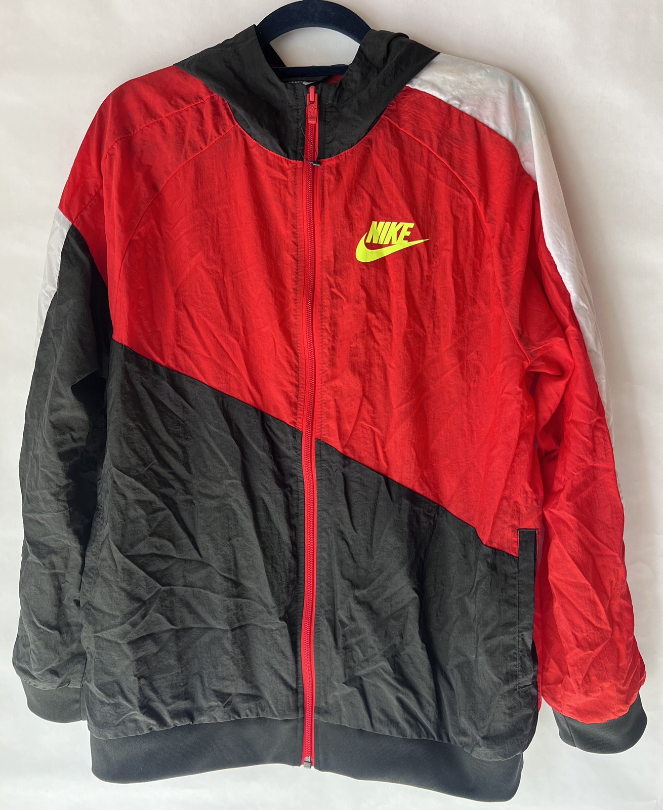 SACAI X NIKE Giacca a vento Nike Core Amplify Windrunner nero rosso bianco XL
