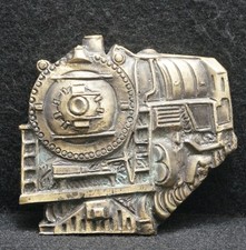 WG03147 AWESOME VINTAGE 1978 CUT-OUT  TRAIN ENGINE  RAILROAD BRASS BELT BUCKLE