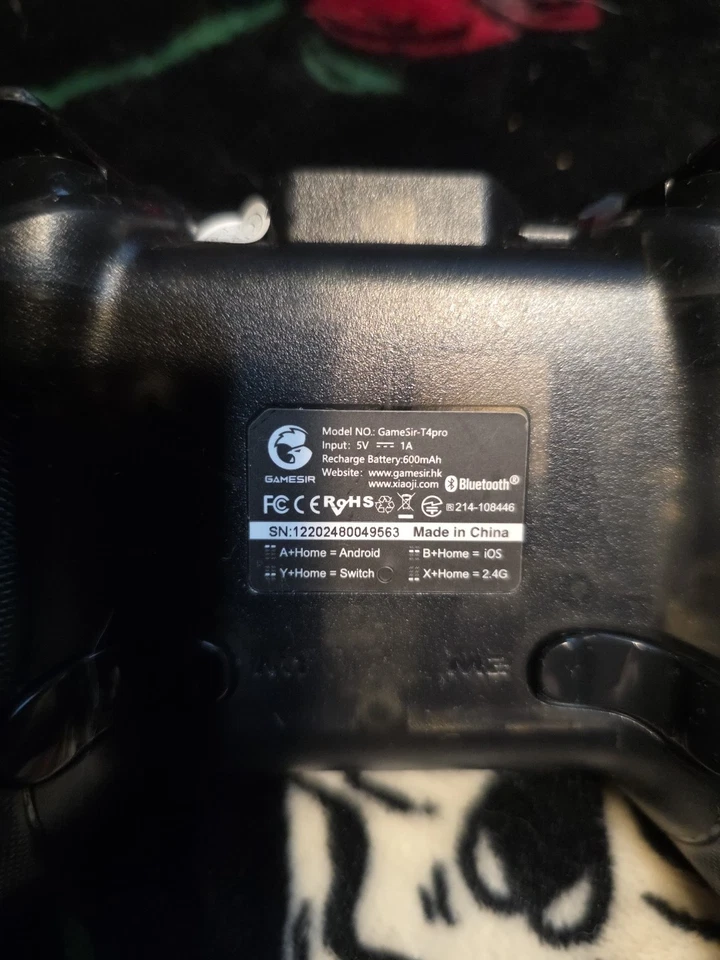 Controlador inalámbrico GameSir T4 Pro USB-C para Android, IOS, PC, Nintendo Switch Foto 2 de 2