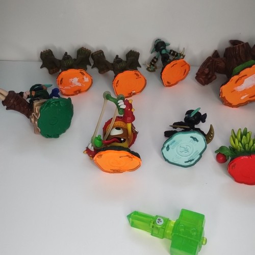 Skylander "Jungle/Earth" Bundle - 12 piece bundle - Please see photos - Picture 10 of 16