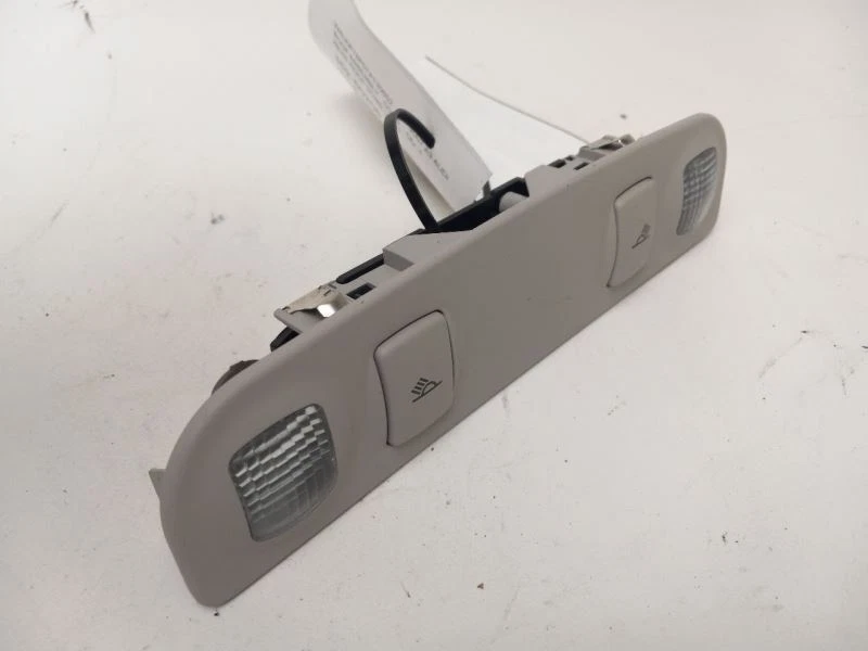 Luz domo techo trasero audi a3 2006-2013 Foto 2 de 4
