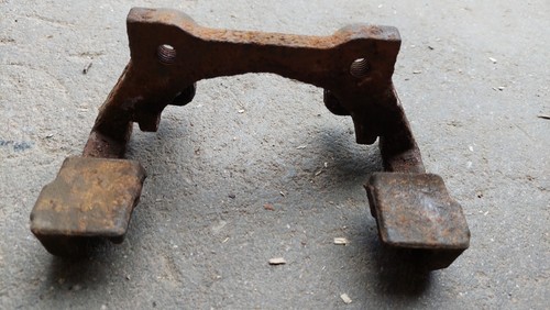 Bremssattelhalter BMW E39