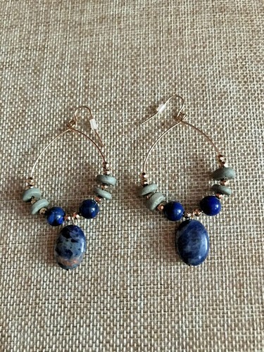 SIMPLY NOELLE BEADED HOOP PIERCED EARRINGS, BLUE & GREEN STONES, NEW ON HEADER - Picture 4 of 5