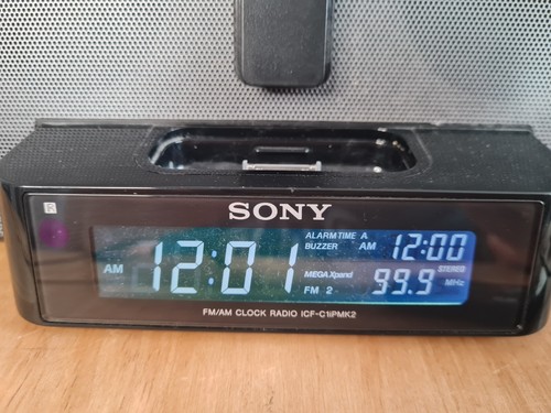 iPod & Sony Dream Machine - Working ICF-C1IPMK2 IPhone Dock Alarm Radio Remote - Picture 4 of 14