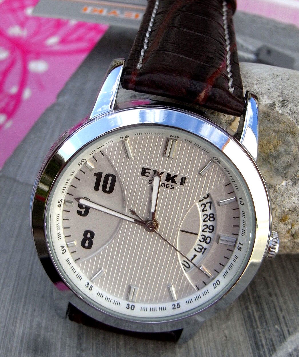 Montre EYKI HOMME W8408G noire en acier avec tachymètre et date
