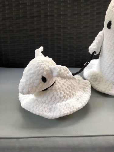 Handmade Crocheted VIRAL Ghost Walking Dog - Picture 4 of 6