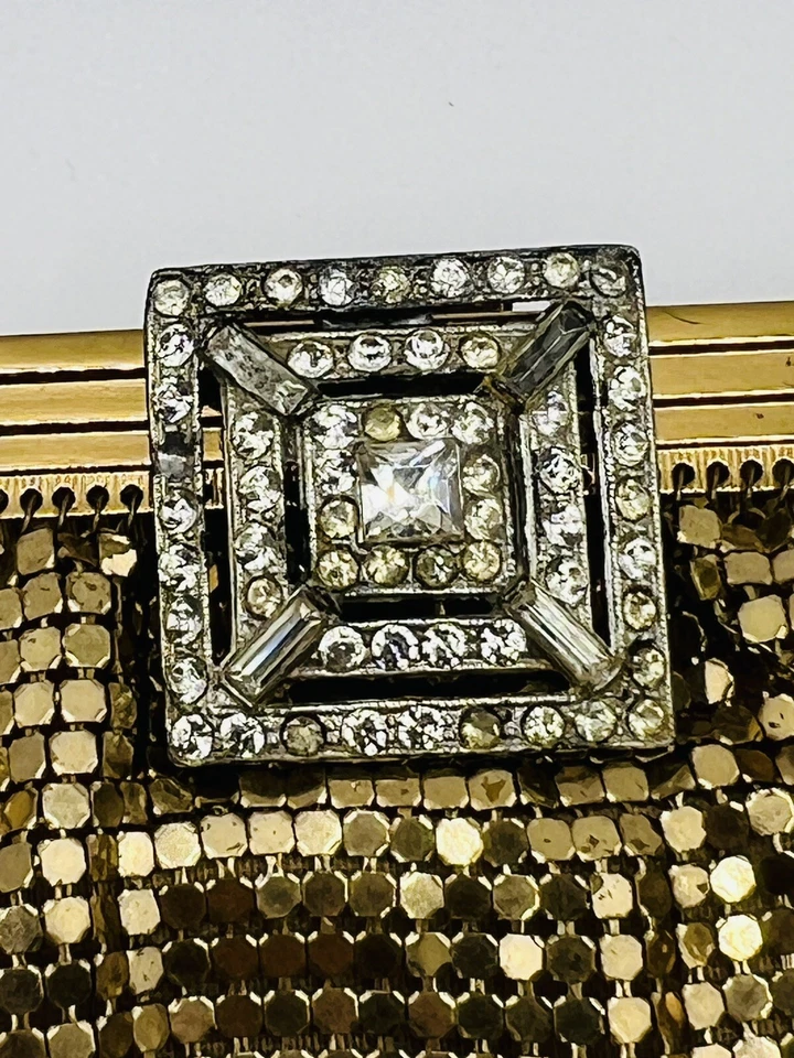 Malla dorada Art Deco Whiting & Davis vintage de 1920 con cierre de cristal Foto 3 de 4
