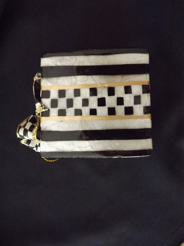 NEW MacKenzie Child's PACKAGE CAPIZ ornament SQ GIFT courtly checks NWOT - Picture 3 of 9