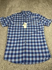 NWT Izod Saltwater Short Sleeve Button Down Size Medium Blue and Gray Check