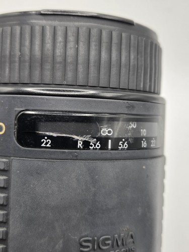 SIGMA For NIKON AF 75-300mm f4-5.6 APO Macro Zoom - Picture 11 of 12