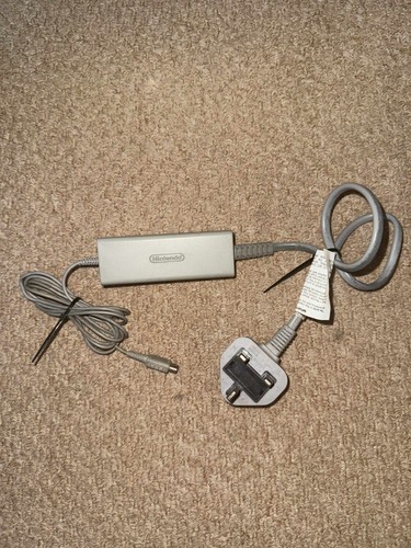 Original Nintendo Wii U Gamepad Netzteil WUP-011 (UKV)