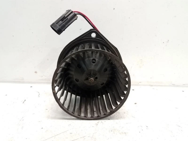 Chevrolet Malibu 1997-01 motor soplador delantero - temperatura manual Foto 4 de 4