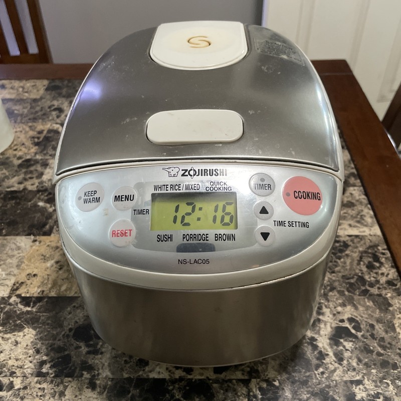 Zojirushi NS-LAC05 Rice and Porridge Cooker with Non-Stick Pot, Fuzzy Logic