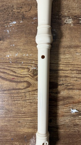 YAMAHA YRS-24B Soprano/Descant Recorder Baroque - Picture 8 of 10