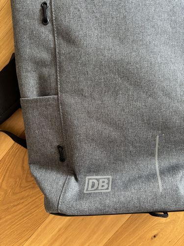 XD Design DB Rucksack Backpack Zahlenschloss Diebstahlschutz Deutsche Bahn Grau - Bild 5 von 11