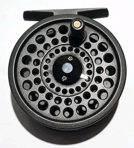 Lochmor-S 200 3 1/8 Zoll Forellen Fliegen Angelrolle - Designed By Daiwa Seiko, Inc. - Bild 1 von 6