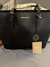 MICHAEL KORS Gilly Large Drawstring Shoulder Travel Tote Leather