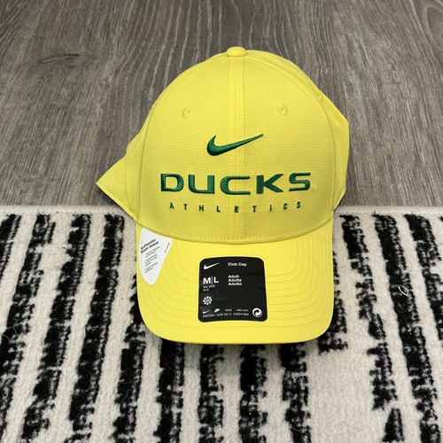 Nike Oregon Ducks Club Hat Adult Size: M/L Yellow/Green Dri-Fit On-Field