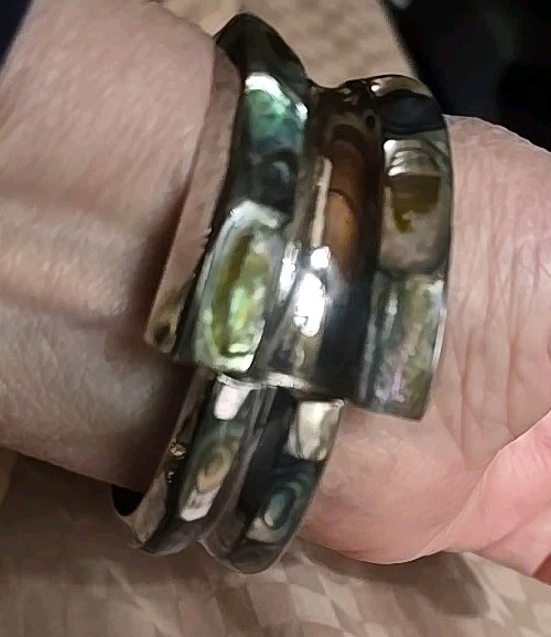 VTG Taxco Balladares, Sterling Silver Abalone Bracelet, Spring Hinge 52 Grams