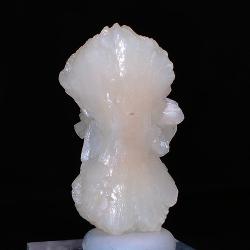 Stilbite bowtie crystal cluster perfect undamaged bow mineral specimen 296ct - Picture 6 of 9