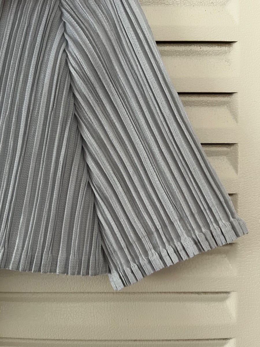 ISSEY MIYAKE Pleats Please Shirt Silver Gray Size 3 from ISSEY MIYAKE Pleats Please Shirt Silver Gray Size 3 from