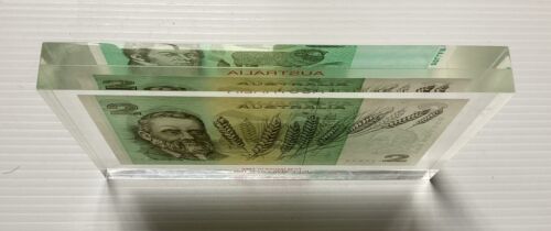 Encased Australia 2 Dollars Bank Note 1966-1988 In Excellent Condition - Picture 4 of 7